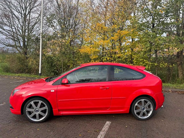 Ford focus 2.0-16v st sport 05-tv-rx - afbeelding 3 van  36