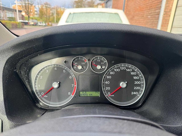 Ford focus 2.0-16v st sport 05-tv-rx - afbeelding 17 van  36
