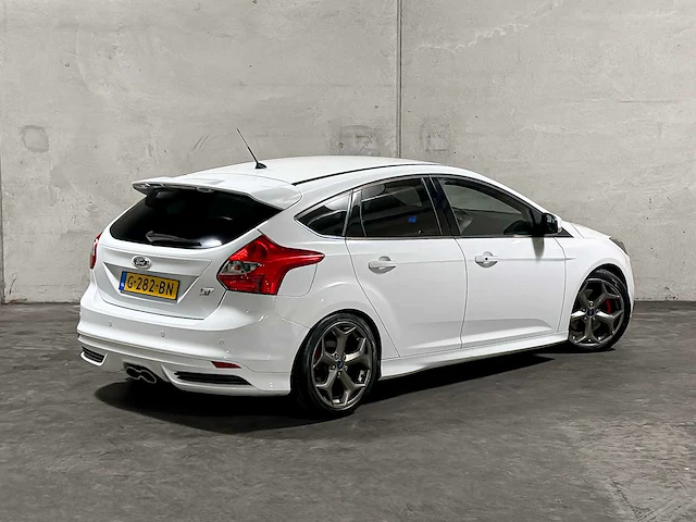 Ford focus 2.0 ecoboost st-2 250pk 2013, g-282-bn - afbeelding 3 van  52