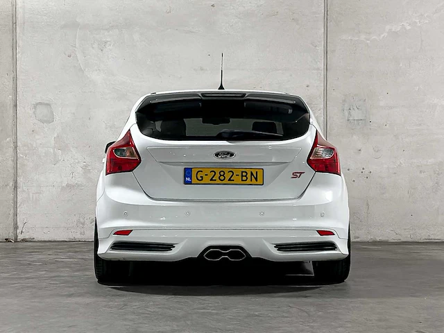 Ford focus 2.0 ecoboost st-2 250pk 2013, g-282-bn - afbeelding 4 van  52