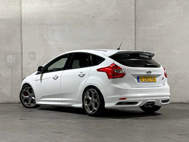 Ford focus 2.0 ecoboost st-2 250pk 2013, g-282-bn - afbeelding 6 van  52