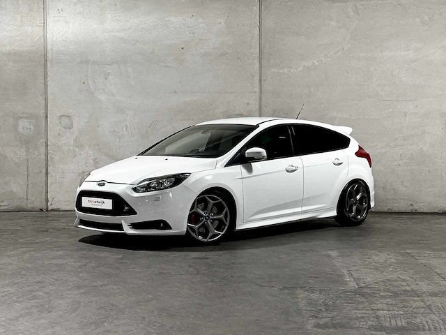 Ford focus 2.0 ecoboost st-2 250pk 2013, g-282-bn - afbeelding 12 van  52