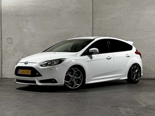 Ford focus 2.0 ecoboost st-2 250pk 2013, g-282-bn - afbeelding 23 van  52