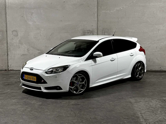 Ford focus 2.0 ecoboost st-2 250pk 2013, g-282-bn - afbeelding 34 van  52