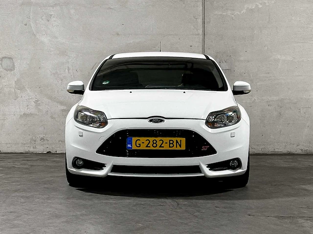 Ford focus 2.0 ecoboost st-2 250pk 2013, g-282-bn - afbeelding 45 van  52