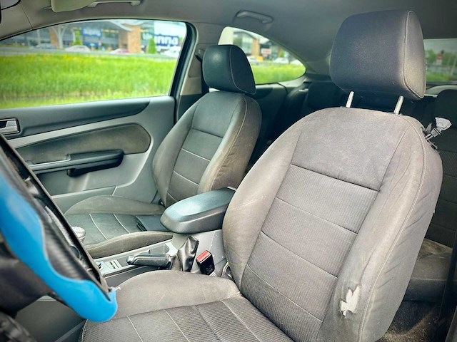 Ford focus 2.0 titanium; 95-hpp-4 - afbeelding 10 van  11