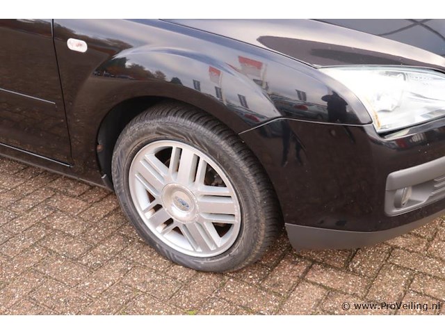 Ford focus ghia stationwagen | benzine | kenteken: 46-rz-ft - afbeelding 3 van  30