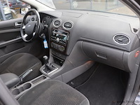 Ford focus ghia stationwagen | benzine | kenteken: 46-rz-ft - afbeelding 7 van  30