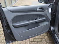 Ford focus ghia stationwagen | benzine | kenteken: 46-rz-ft - afbeelding 14 van  30