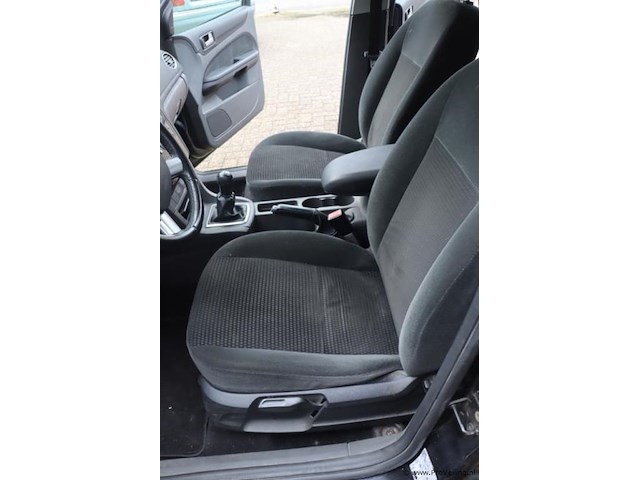 Ford focus ghia stationwagen | benzine | kenteken: 46-rz-ft - afbeelding 15 van  30