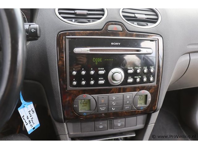 Ford focus ghia stationwagen | benzine | kenteken: 46-rz-ft - afbeelding 17 van  30