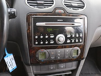 Ford focus ghia stationwagen | benzine | kenteken: 46-rz-ft - afbeelding 17 van  30