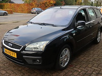Ford focus ghia stationwagen | benzine | kenteken: 46-rz-ft - afbeelding 23 van  30