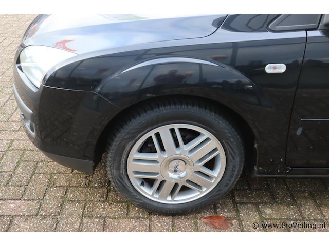 Ford focus ghia stationwagen | benzine | kenteken: 46-rz-ft - afbeelding 25 van  30