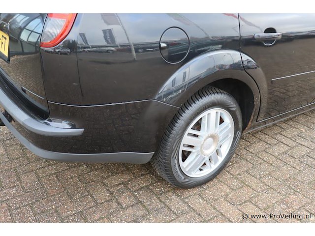 Ford focus ghia stationwagen | benzine | kenteken: 46-rz-ft - afbeelding 30 van  30