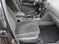 Ford focus ghia stationwagen | benzine | kenteken: 46-rzf-t - afbeelding 6 van  30