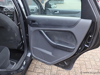 Ford focus ghia stationwagen | benzine | kenteken: 46-rzf-t - afbeelding 8 van  30