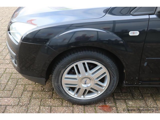 Ford focus ghia stationwagen | benzine | kenteken: 46-rzf-t - afbeelding 25 van  30