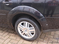 Ford focus ghia stationwagen | benzine | kenteken: 46-rzf-t - afbeelding 27 van  30