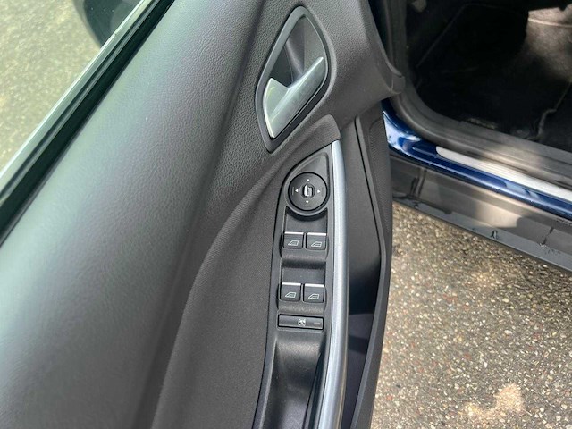 Ford focus wagon 1.0 ecob. titanium , 9-kgd-01 - afbeelding 8 van  21