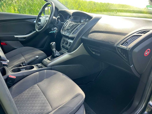 Ford focus wagon 1.0 ecoboost edition ; 5-zbh-33 - afbeelding 14 van  22