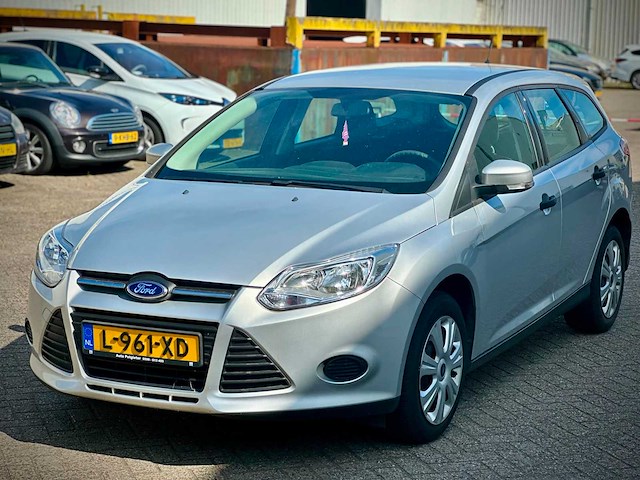 Ford focus wagon 1.0 ecoboost edition ; l-961-dx - afbeelding 1 van  12