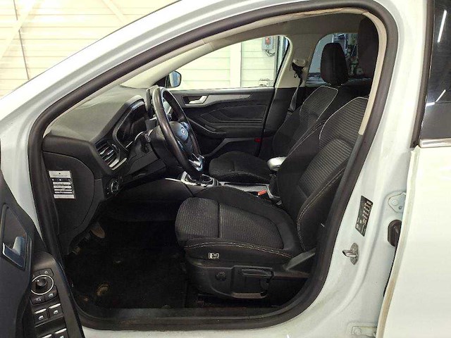 Ford focus wagon 1.0 ecoboost hybrid titanium style; s-606-nn - afbeelding 11 van  15