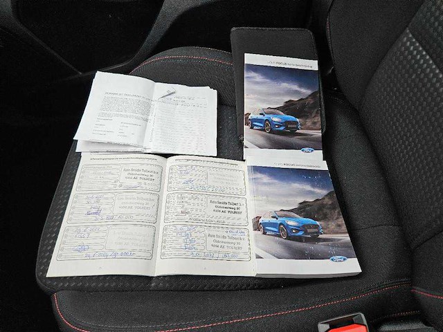 Ford focus wagon 1.0 ecoboost st line business; h-273-bg - afbeelding 17 van  23