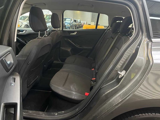 Ford focus wagon 1.0 ecoboost titanium business; zg-518-f - afbeelding 8 van  9