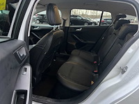 Ford focus wagon 1.0 ecoboost titanium business; zl-519-b - afbeelding 6 van  15