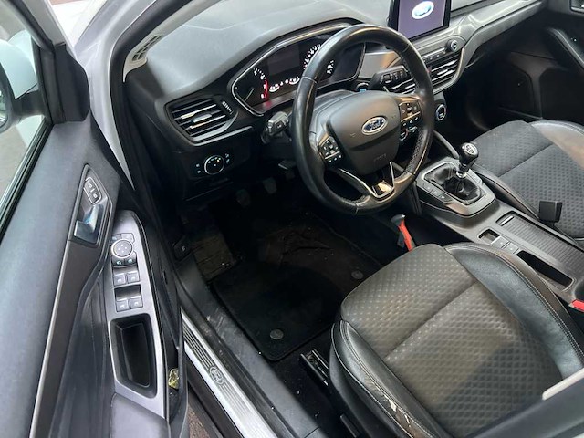 Ford focus wagon 1.0 ecoboost titanium business; zl-519-b - afbeelding 13 van  15