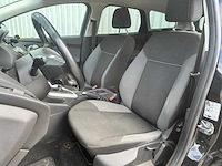Ford focus wagon 1.0 ecoboost titanium; zr-021-f - afbeelding 15 van  15