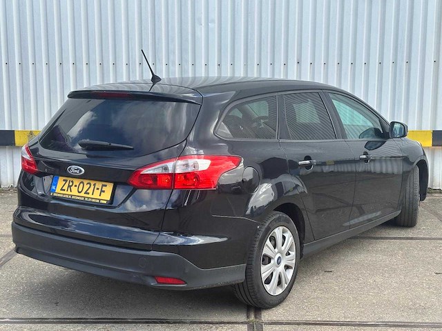 Ford focus wagon 1.0 ecoboost titanium; zr-021-f - afbeelding 10 van  17