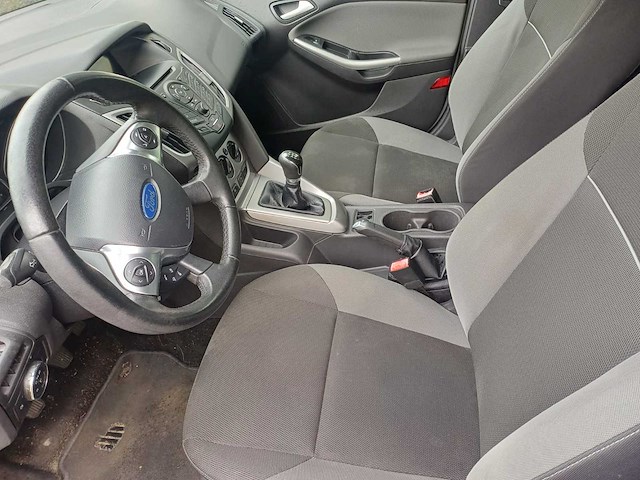 Ford focus wagon 1.0 ecoboost trend, 3-knv-03 - afbeelding 12 van  13