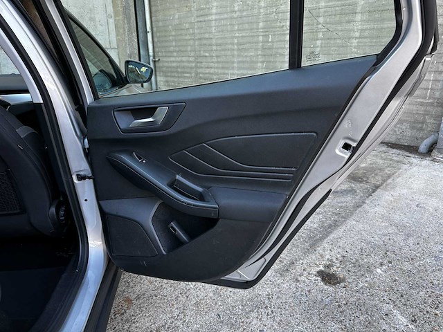 Ford focus wagon 1.0 ecoboost trend edition business 101pk 2019 (origineel-nl), zl-510-g - afbeelding 29 van  49