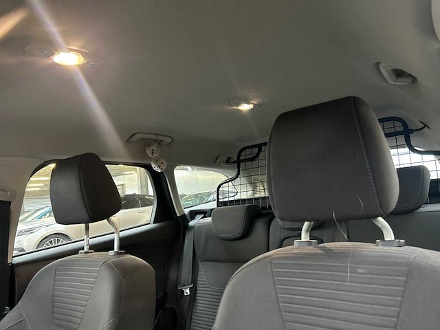 Ford focus wagon 1.0 titanium edition , ; gp-793-r - afbeelding 5 van  16