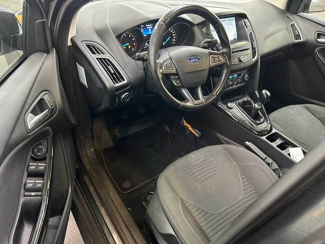 Ford focus wagon 1.0 titanium edition , ; gp-793-r - afbeelding 12 van  16