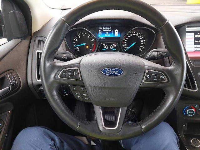 Ford focus wagon 1.0 titanium edition; ht-248-l - afbeelding 2 van  13