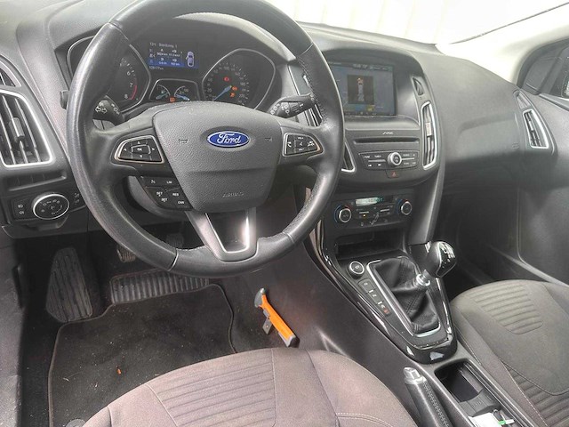 Ford focus wagon 1.0 titanium; jd-689-v - afbeelding 17 van  19