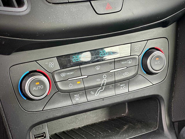 Ford focus wagon 1.0 titanium ; kl-303-s - afbeelding 4 van  18