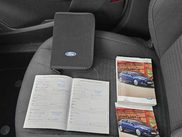 Ford focus wagon 1.0 titanium; nt-037-t - afbeelding 9 van  17