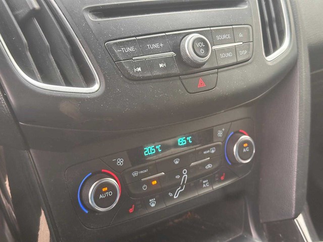 Ford focus wagon 1.0 titanium; nt-133-g - afbeelding 4 van  17