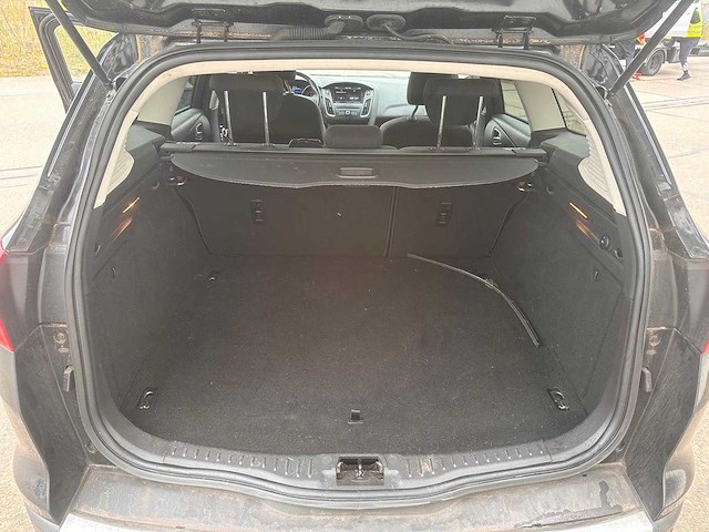 Ford focus wagon 1.0 titanium; nt-133-g - afbeelding 5 van  17