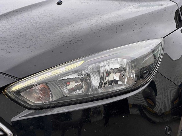 Ford focus wagon 1.0 titanium; nt-133-g - afbeelding 10 van  17