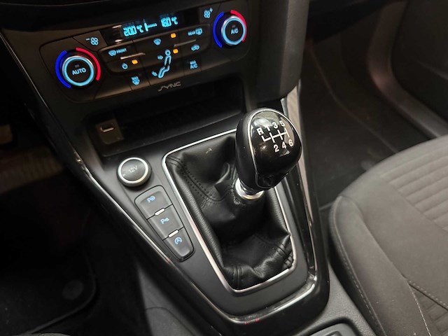 Ford focus wagon 1.0 titanium - afbeelding 13 van  29