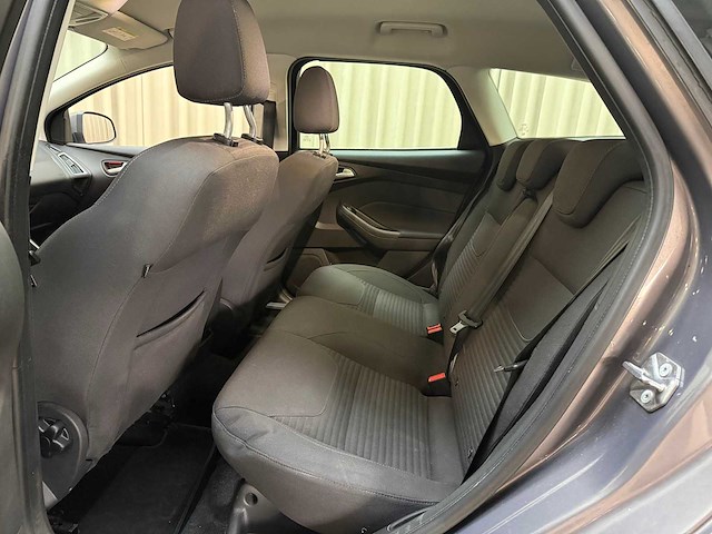 Ford focus wagon 1.0 titanium - afbeelding 28 van  29