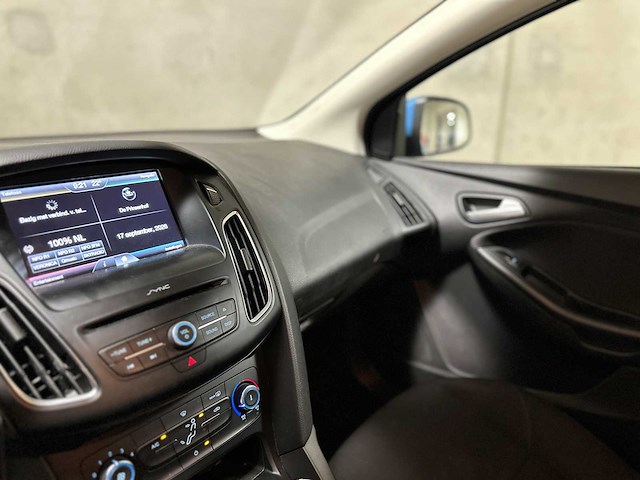 Ford focus wagon 1.0 trend edition 101pk 2016 (origineel-nl), hx-895-j - afbeelding 13 van  44