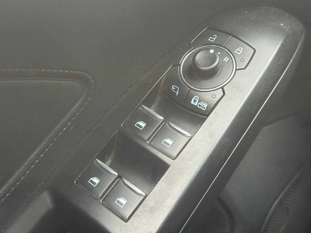 Ford focus wagon 1.5 ecob. st l. xbns *, n-238-dp - afbeelding 15 van  16