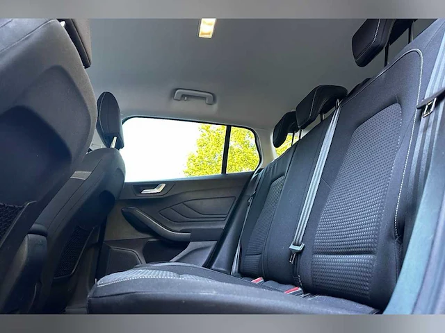 Ford focus wagon 1.5 ecoblue trend edition business 120pk 2019 (origineel-nl), zl-575-k - afbeelding 31 van  46