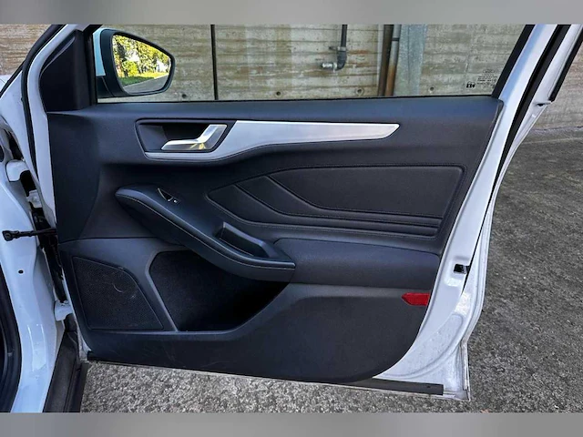 Ford focus wagon 1.5 ecoblue trend edition business 120pk 2019 (origineel-nl), zl-575-k - afbeelding 36 van  46